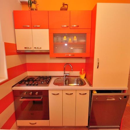 Tri Palme Apartment Prvic Sepurine Exterior photo