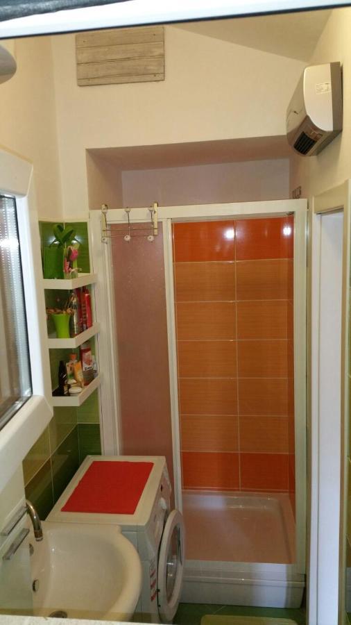 Tri Palme Apartment Prvic Sepurine Exterior photo